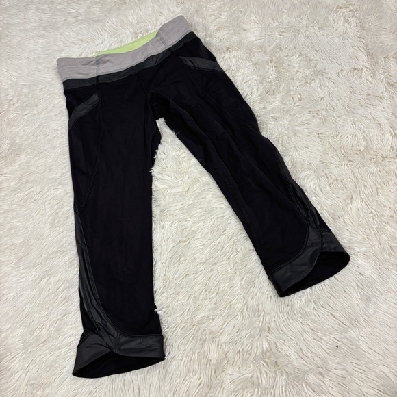 Lululemon Women's Chase Me Crop Cropped II Running Leggings Pants Size 4 - Picture 5 of 15